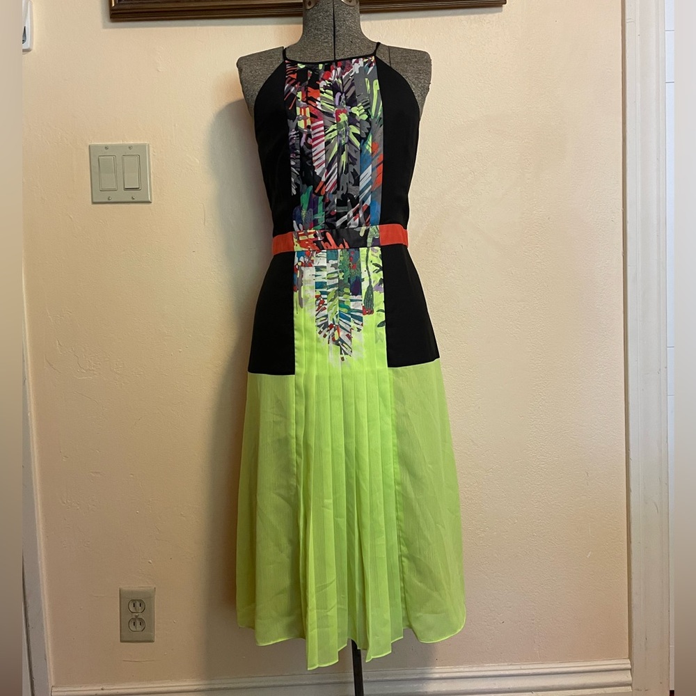 FLOWY pleated fluorescent halter sleeveless dress
